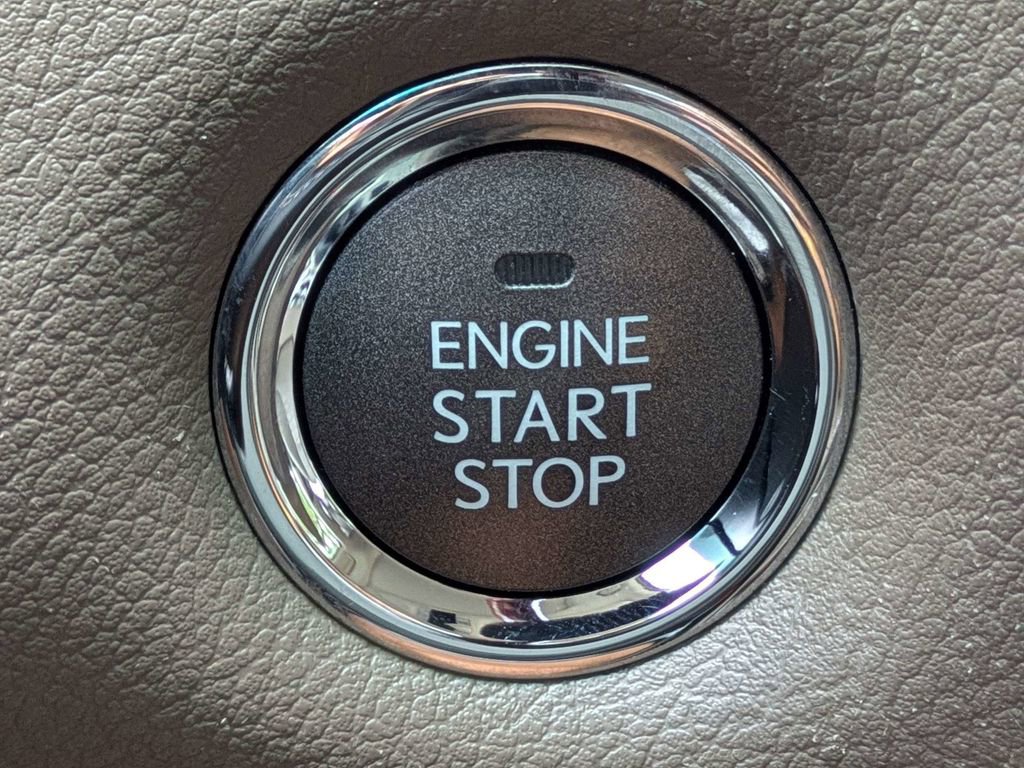 Used 2018 Lexus GX 460 Luxury AWD/4WD image 28