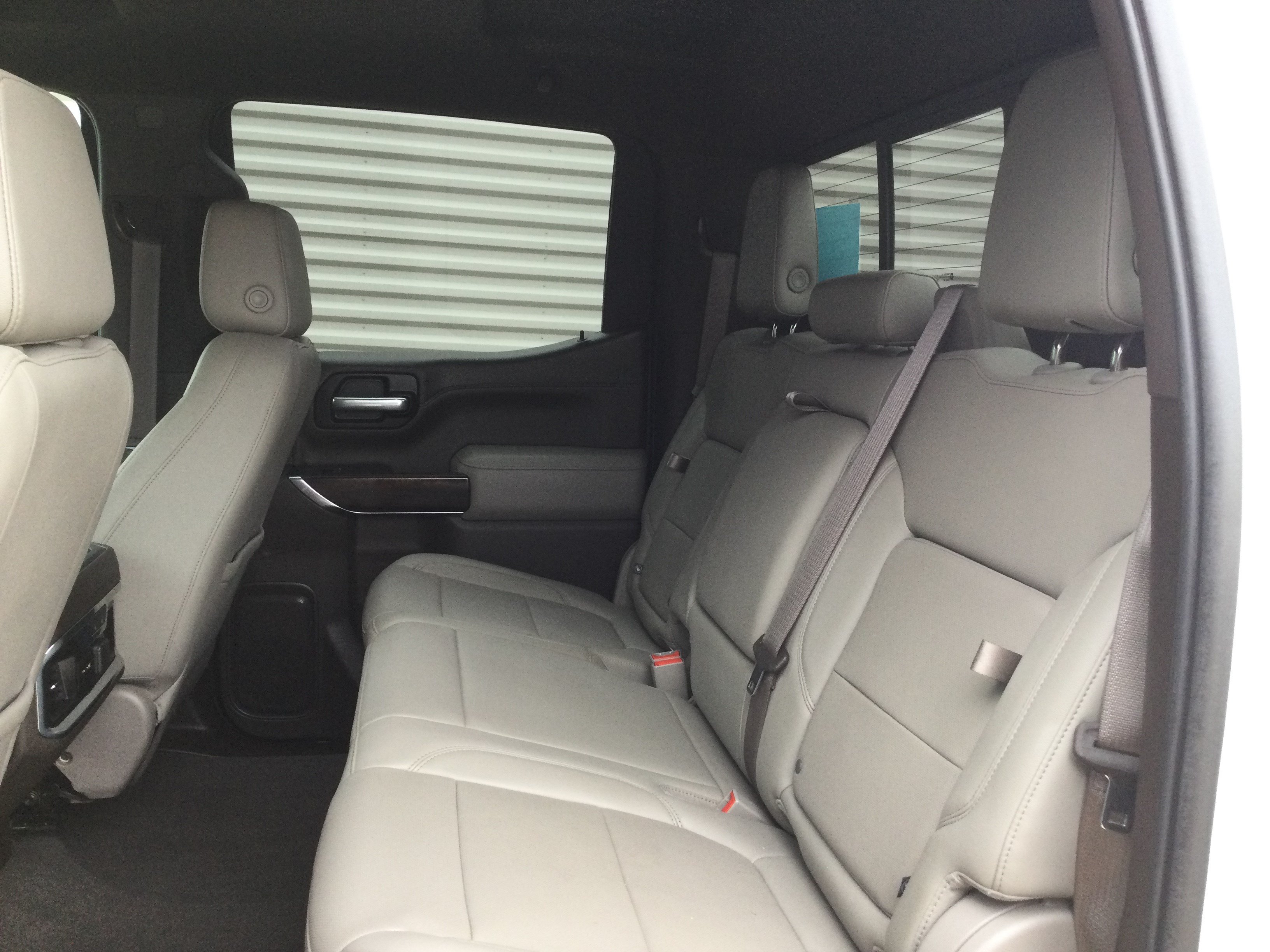 Used 2020 GMC Sierra 1500 SLT w/ SLT Convenience Package AWD/4WD image 6