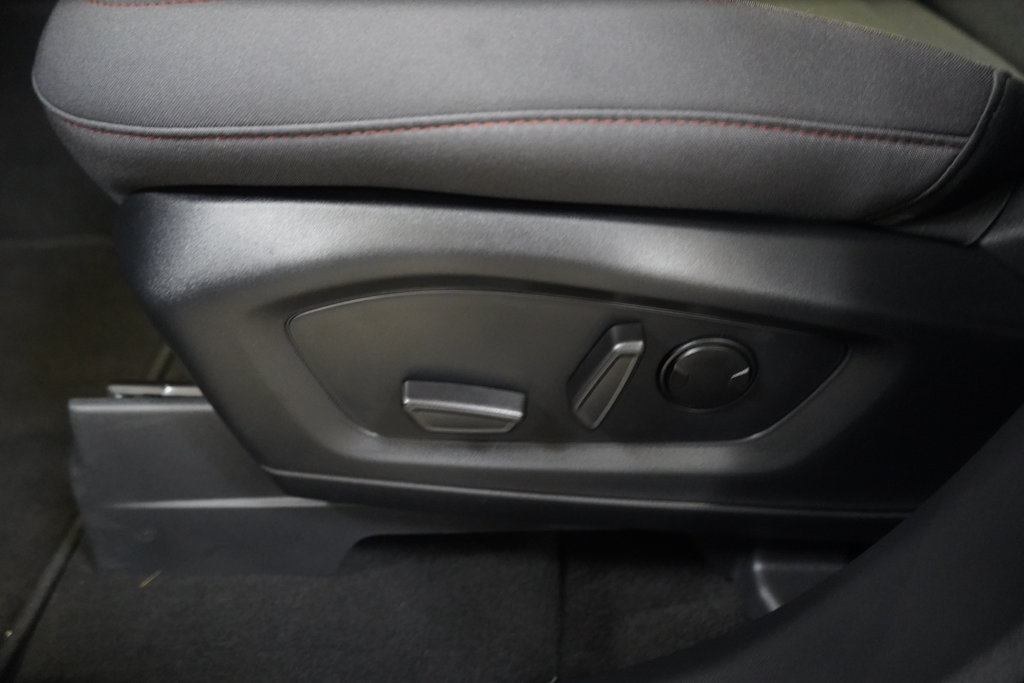 New 2026 Ford Explorer Active RWD image 18