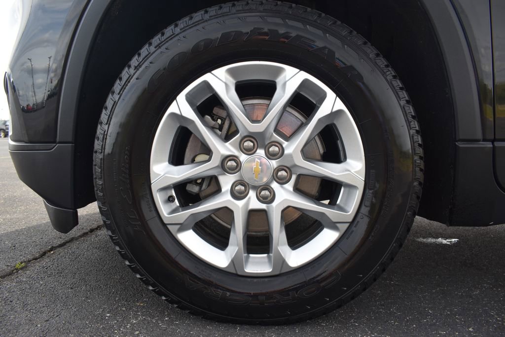 Used 2018 Chevrolet Traverse LS FWD image 18