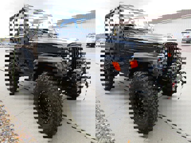 Used 2000 Jeep Wrangler Sport image 3