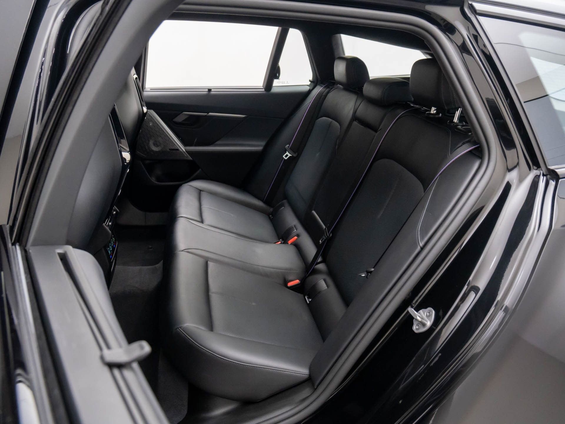 Used 2026 BMW M5 Touring image 19