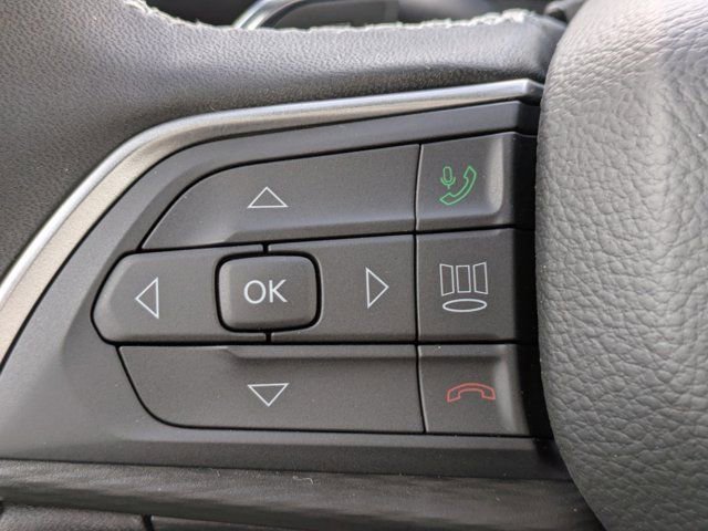 New 2025 Jeep Grand Cherokee L Laredo image 22