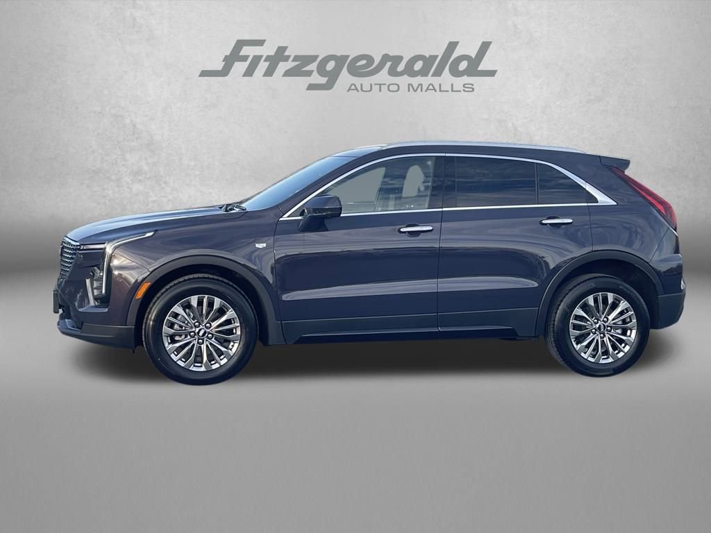 Used 2025 Cadillac XT4 Premium Luxury image 4