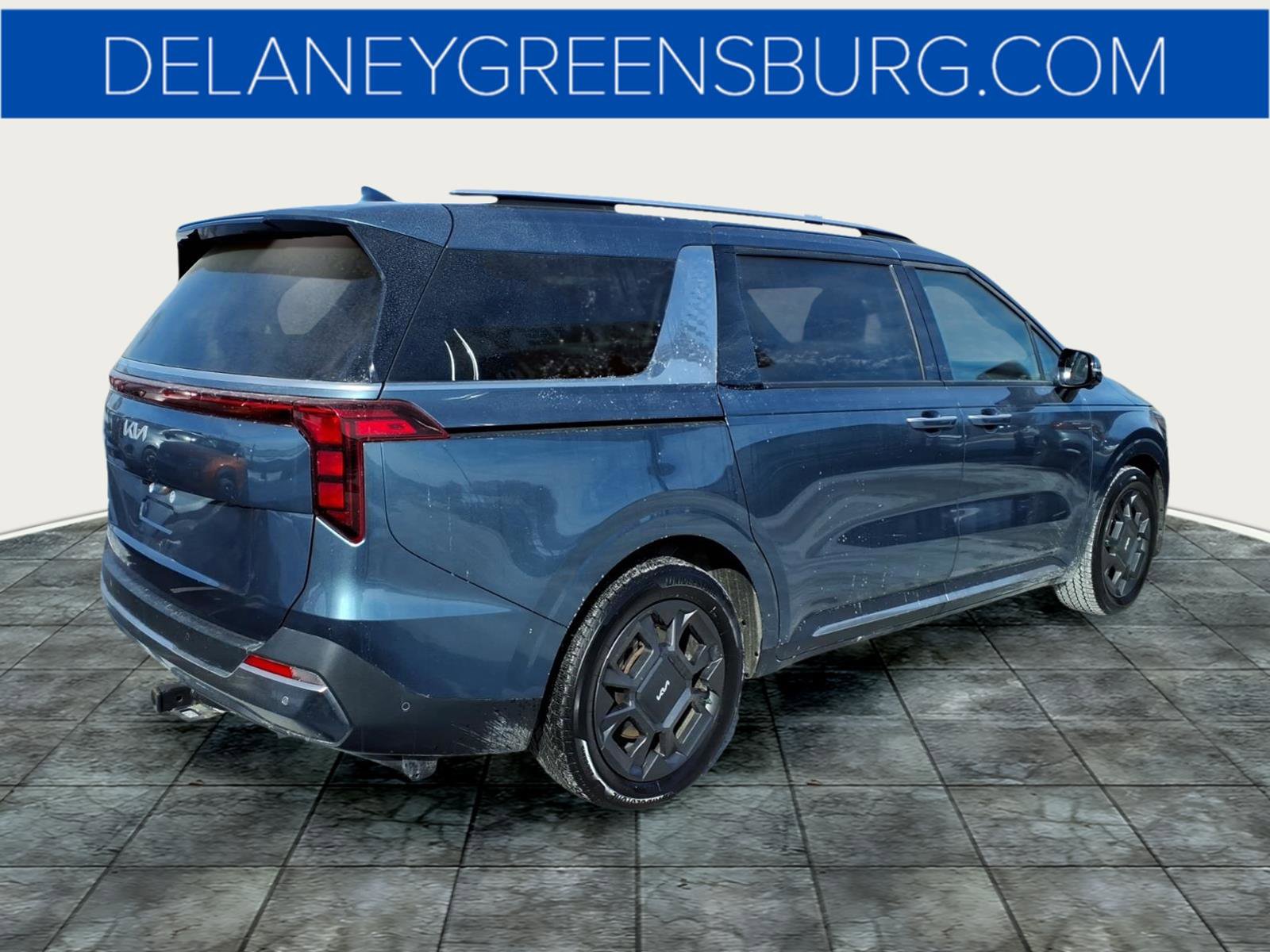 Used 2025 Kia Carnival SX image 3