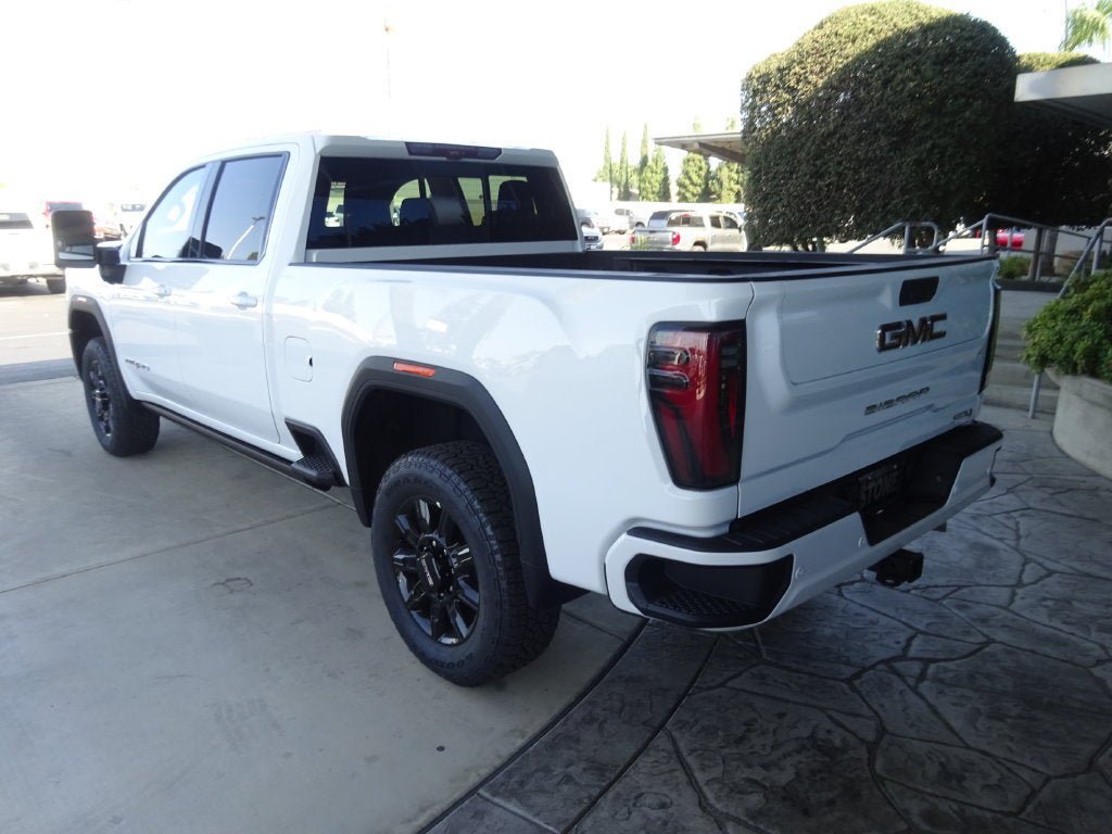 New 2026 GMC Sierra 2500 AT4 w/ AT4 Premium Plus Package AWD/4WD image 5