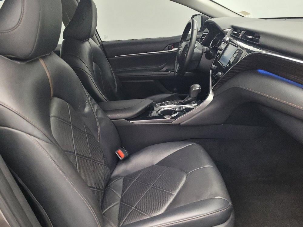 Used 2018 Toyota Camry XLE image 21