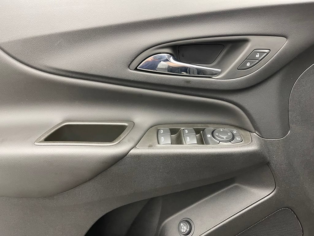 Used 2024 Chevrolet Equinox LT w/ LPO, Floor Liner Package FWD image 16