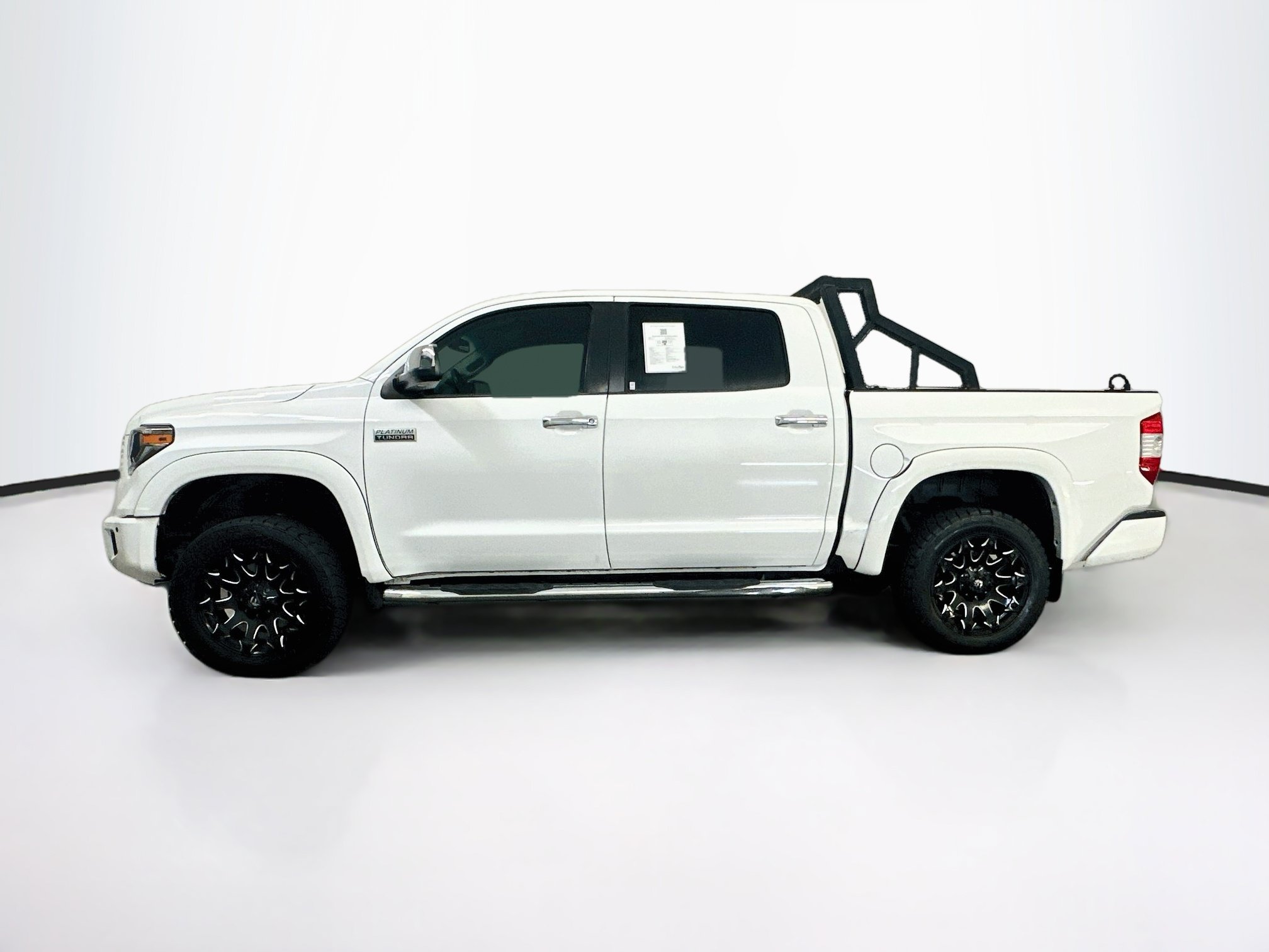 Used 2017 Toyota Tundra Platinum AWD/4WD image 4