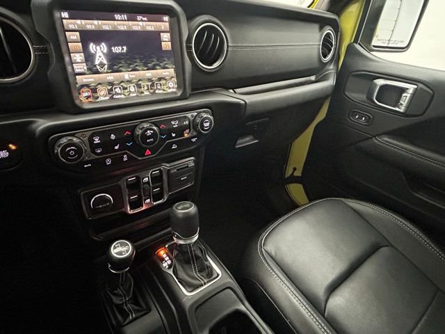 Used 2022 Jeep Wrangler Unlimited Sahara w/ Cold Weather Group image 24