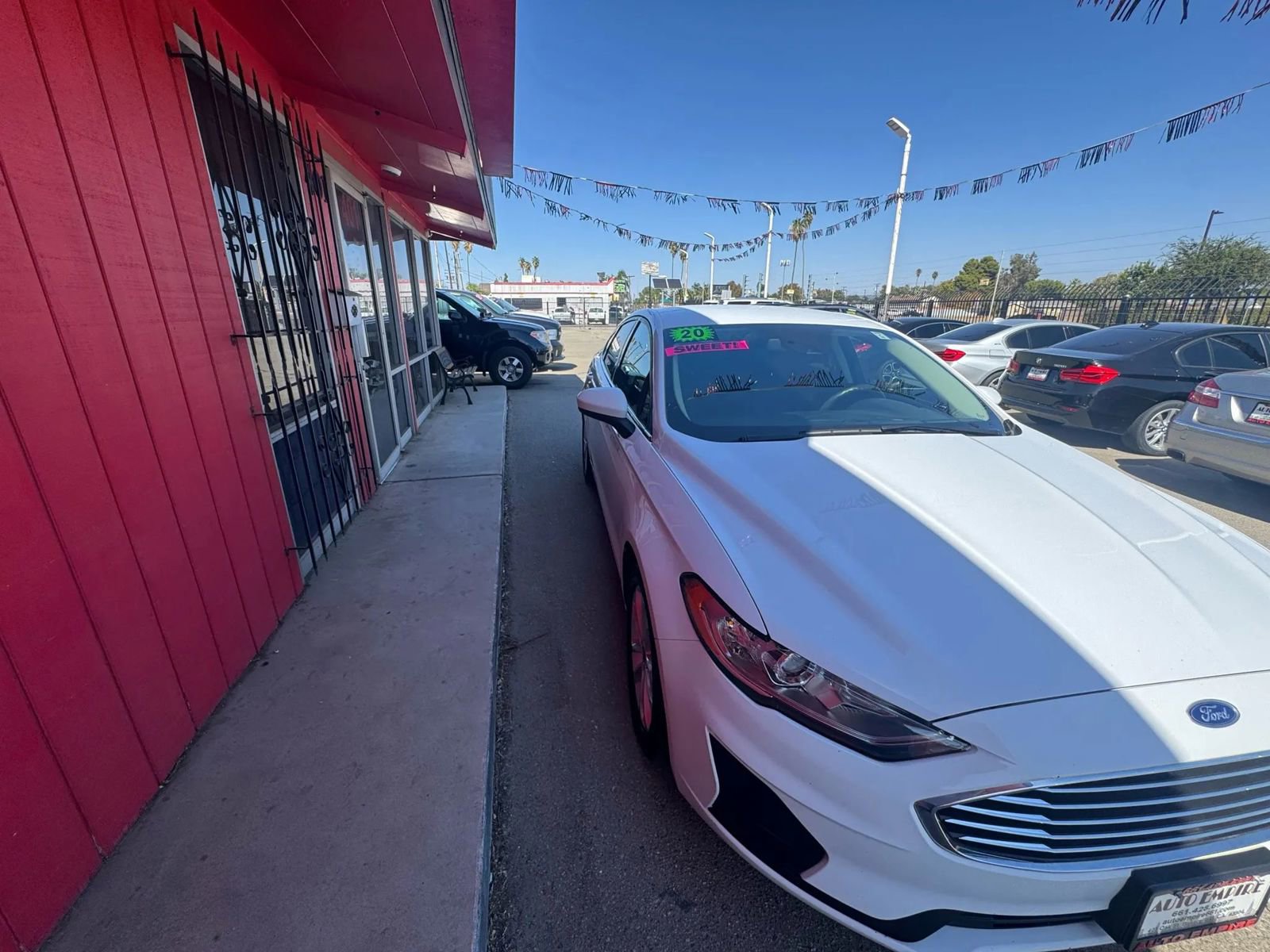 Used 2020 Ford Fusion SE image 3