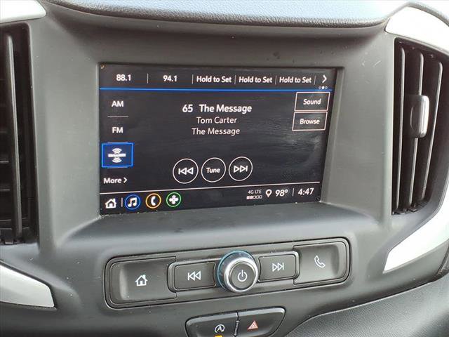 Used 2023 GMC Terrain SLE w/ Driver Convenience Package image 4