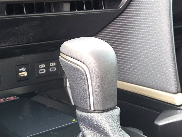 Used 2025 Toyota Camry SE image 22