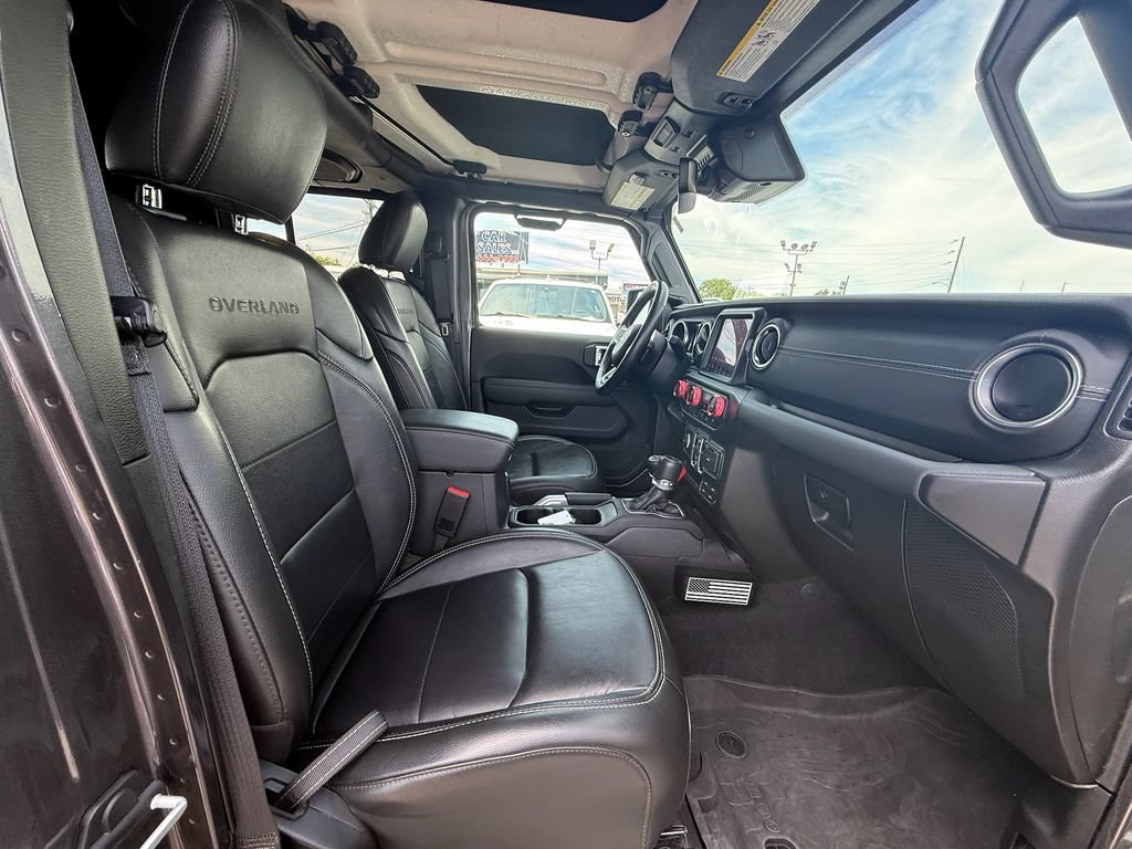 Used 2022 Jeep Gladiator Overland w/ Popular Equipment Package AWD/4WD image 23