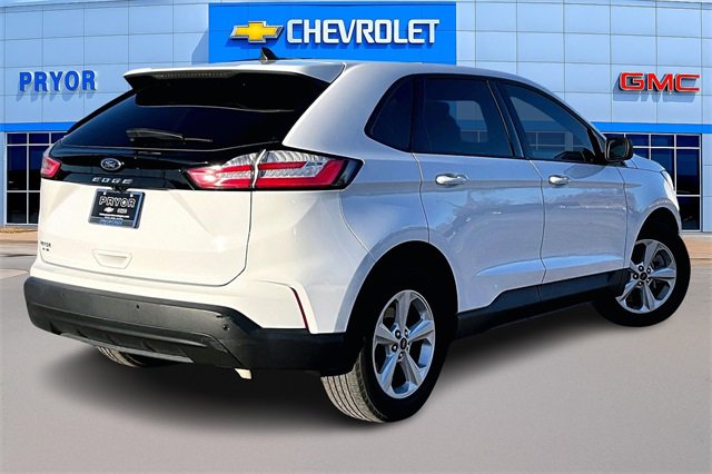 Used 2021 Ford Edge SE image 5
