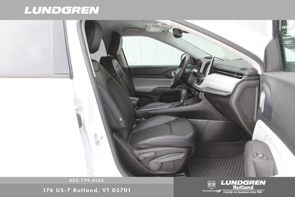 Used 2022 Jeep Compass Latitude w/ Convenience Group image 9