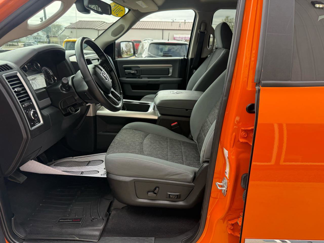 Used 2018 RAM 1500 Big Horn AWD/4WD image 10