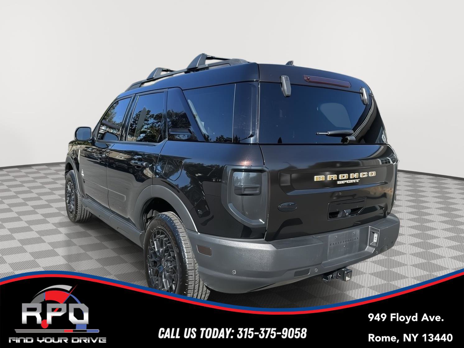 Used 2021 Ford Bronco Sport Outer Banks image 3