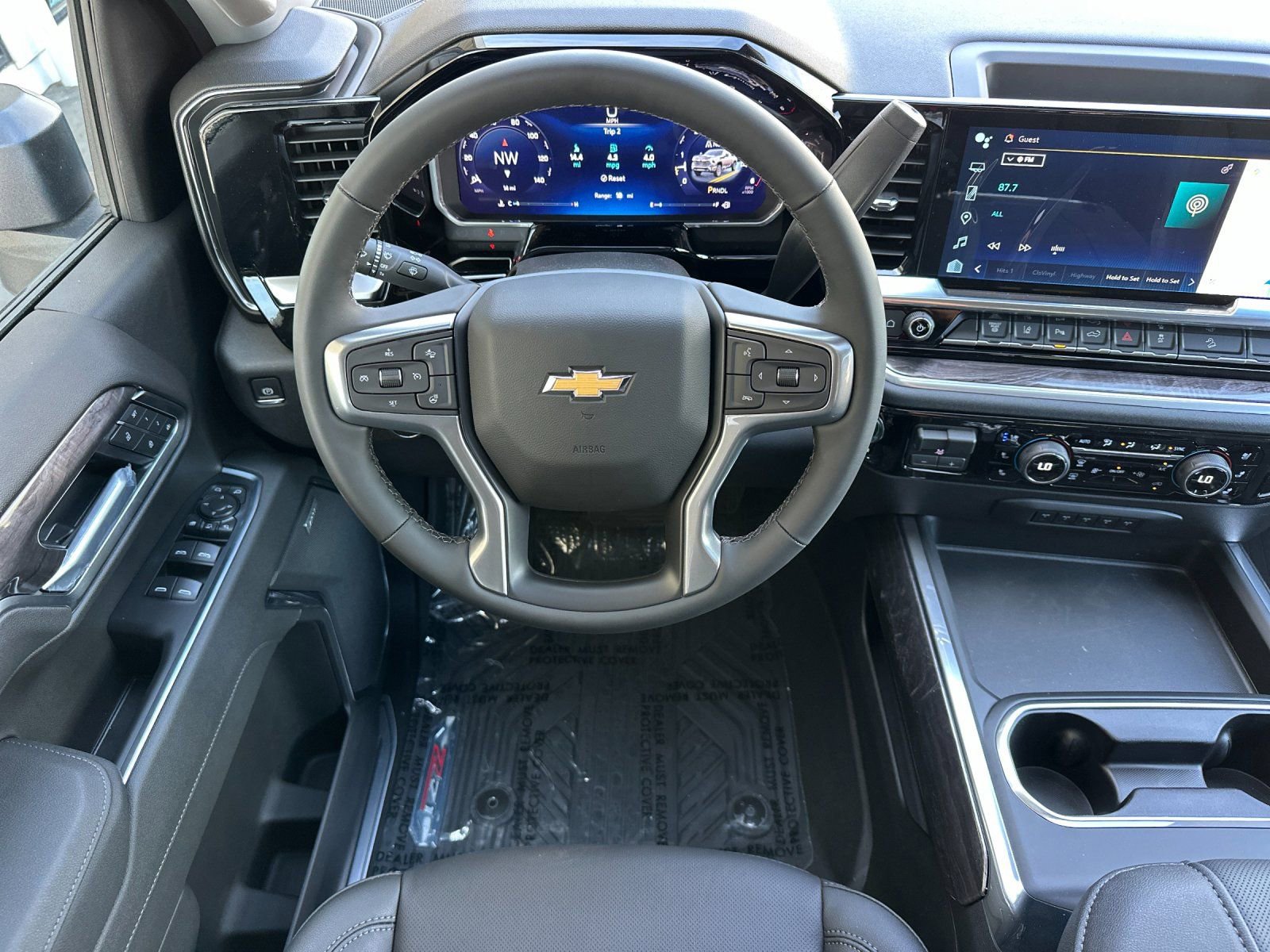 New 2026 Chevrolet Silverado 2500 LTZ w/ LTZ Premium Package AWD/4WD image 15