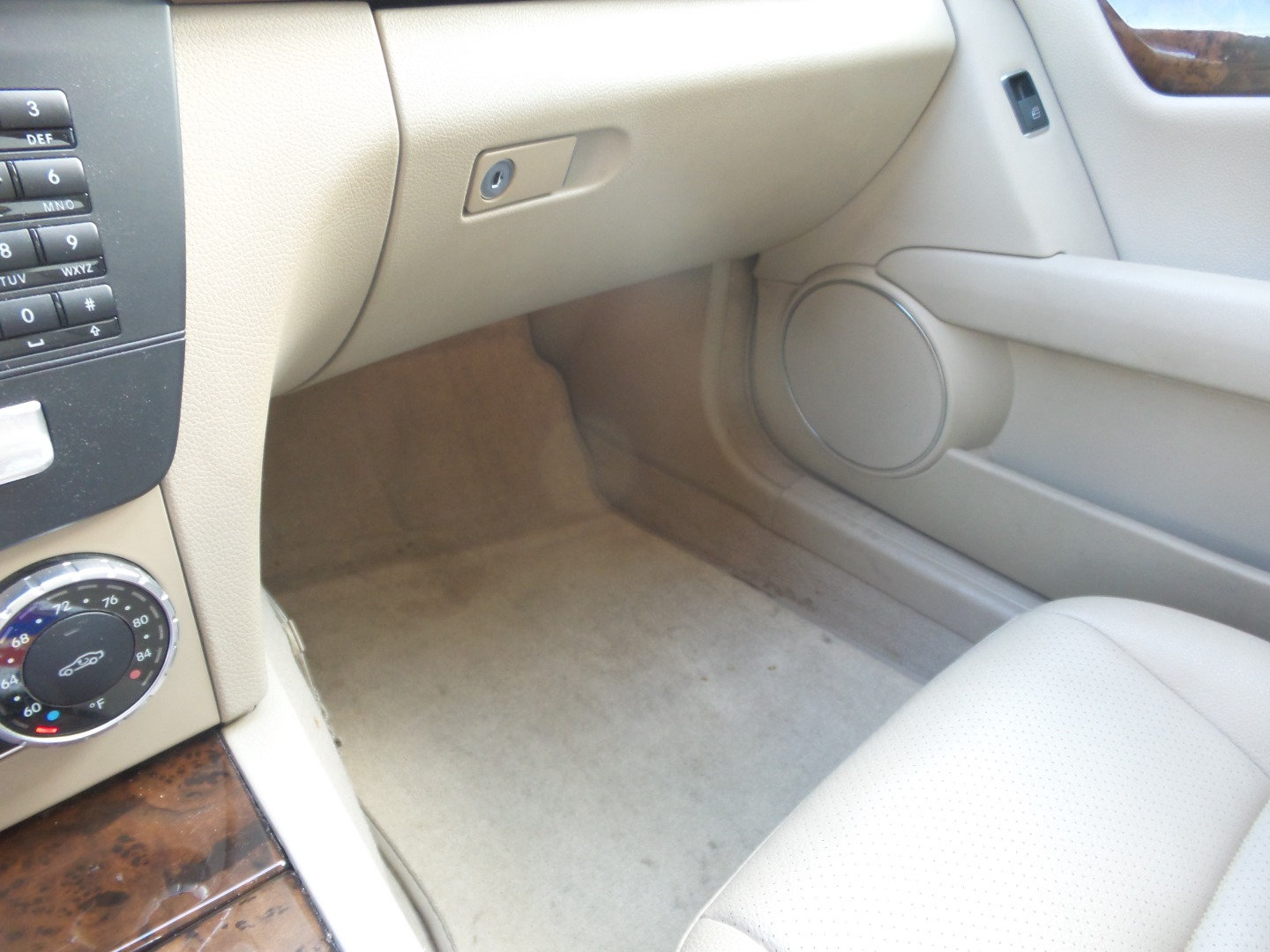 Used 2013 Mercedes-Benz C 250 Sedan image 40