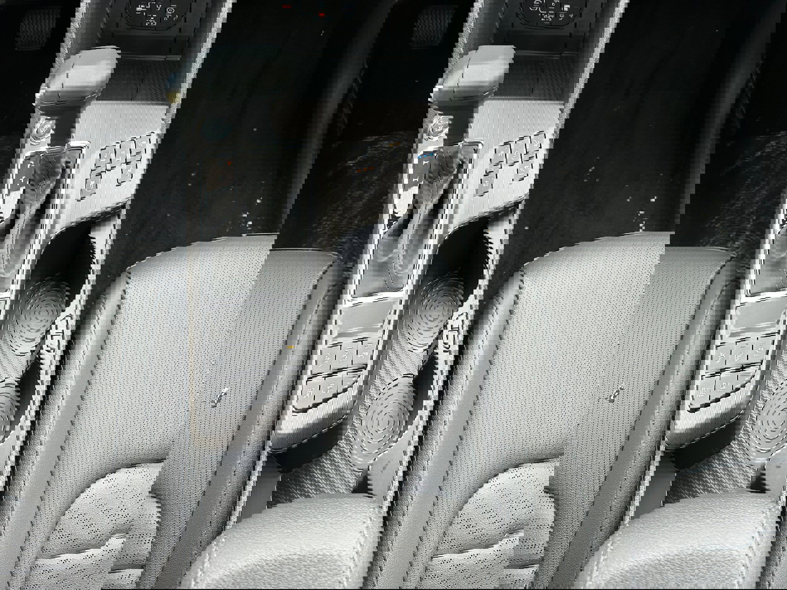 New 2026 Kia Sportage SX image 39