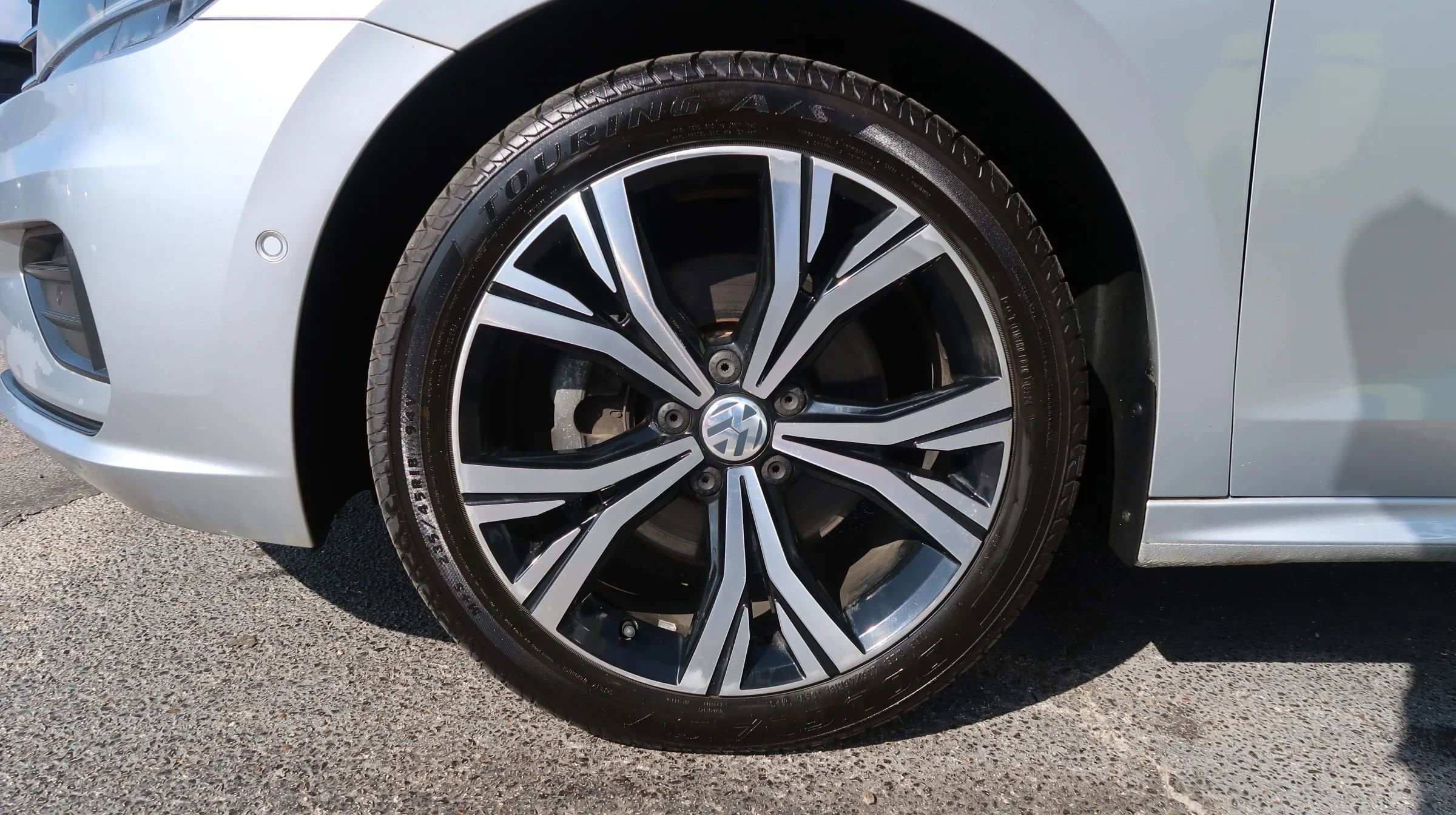 Used 2020 Volkswagen Passat 2.0T SEL image 52