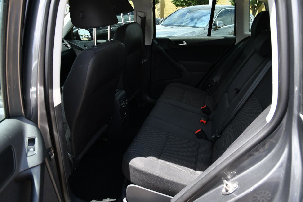 Used 2014 Volkswagen Tiguan S FWD image 17