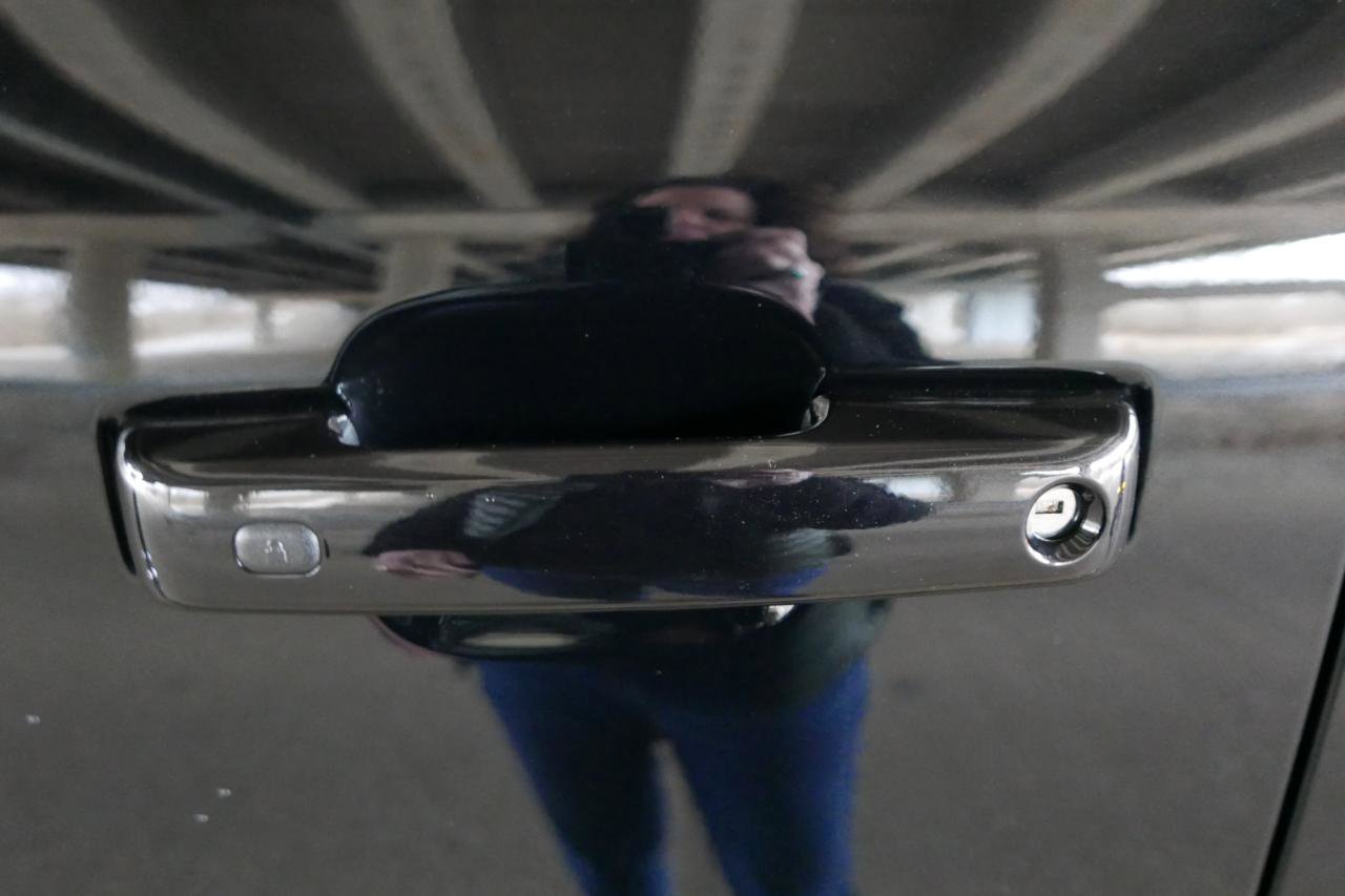 Used 2026 Ford F450 Platinum w/ FX4 Off-Road Package image 35