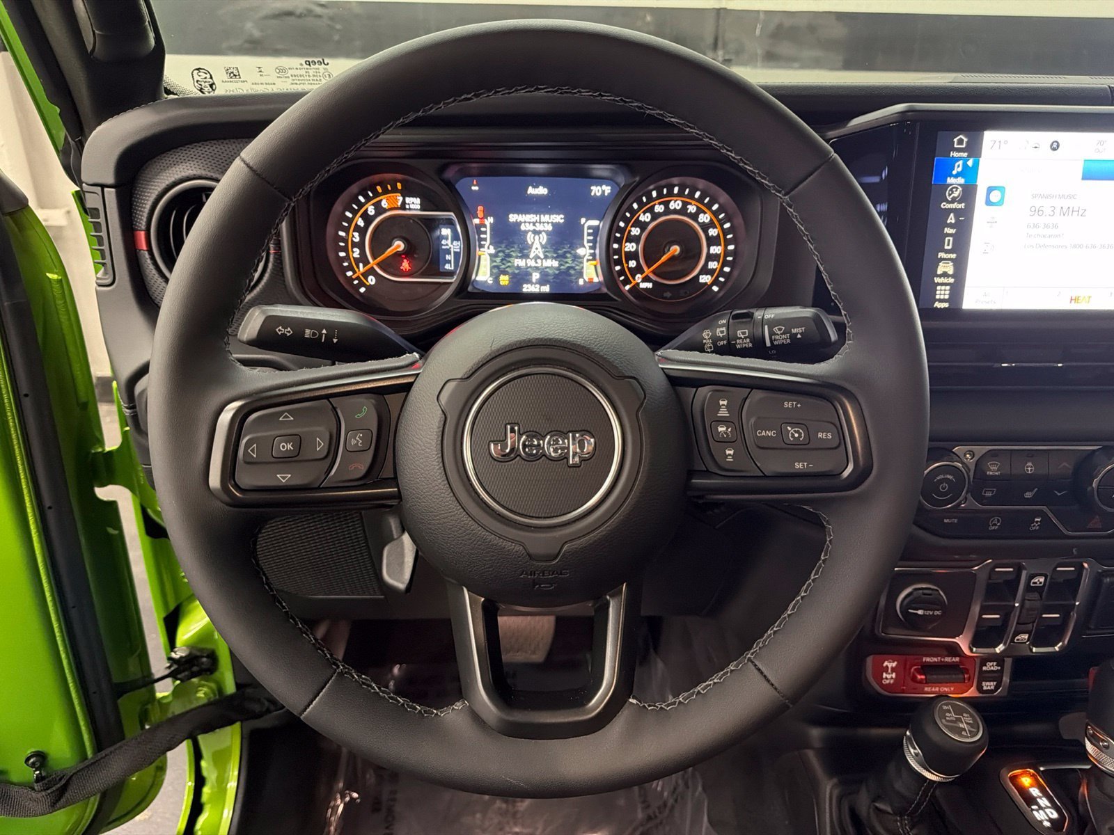 Used 2026 Jeep Wrangler Unlimited Rubicon AWD/4WD image 23