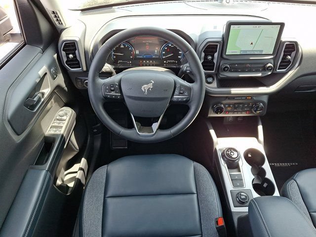 Used 2024 Ford Bronco Sport Outer Banks w/ Tech Package AWD/4WD image 14
