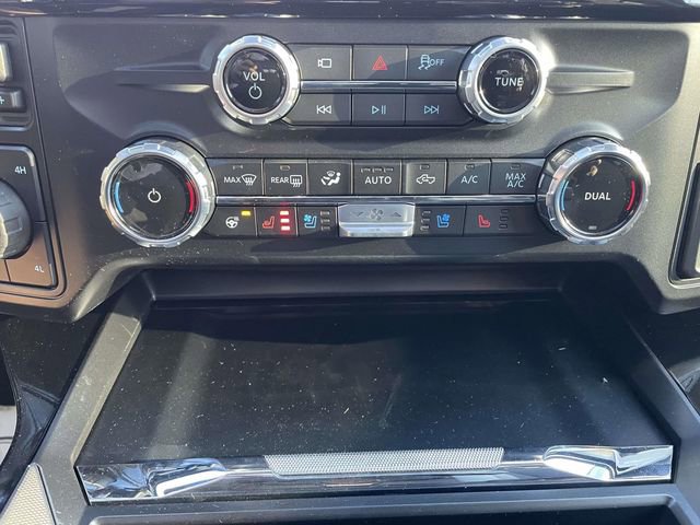 New 2026 Ford F250 Lariat w/ Black Appearance Package image 22