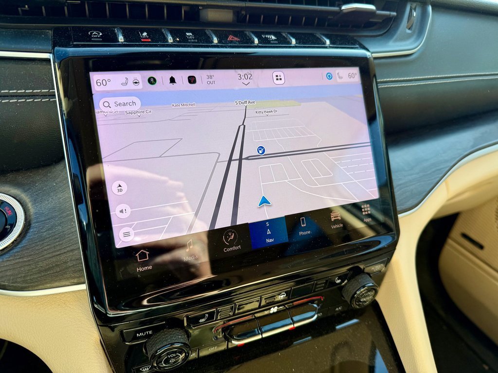 Used 2021 Jeep Grand Cherokee L Limited image 24