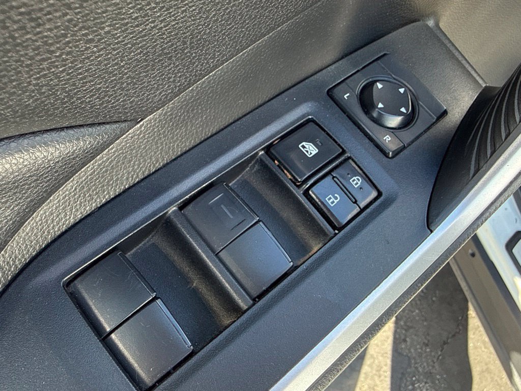 Certified 2021 Toyota RAV4 LE AWD/4WD image 22