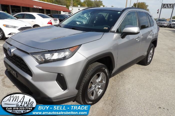 Used 2022 Toyota RAV4 LE AWD/4WD image 1