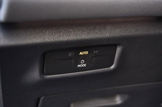 New 2026 Volkswagen Tiguan SE image 11