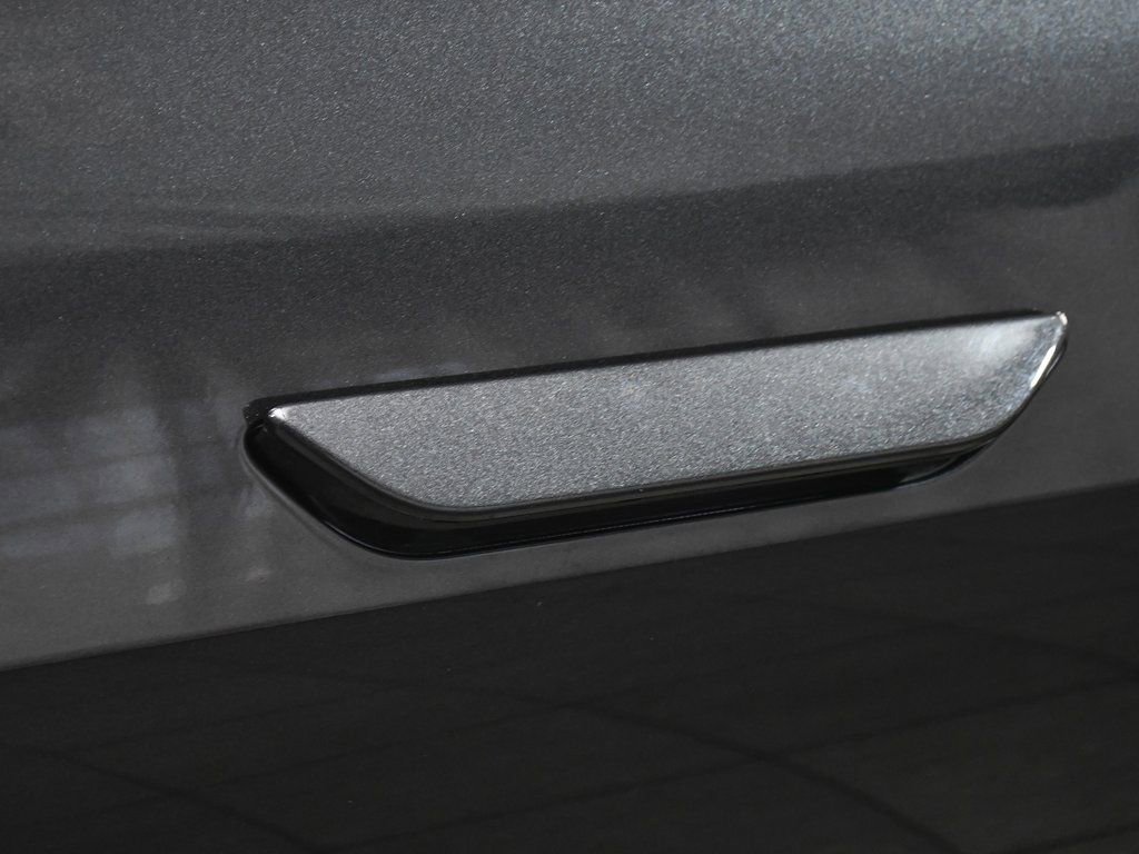 Used 2024 Lucid Air Grand Touring image 22