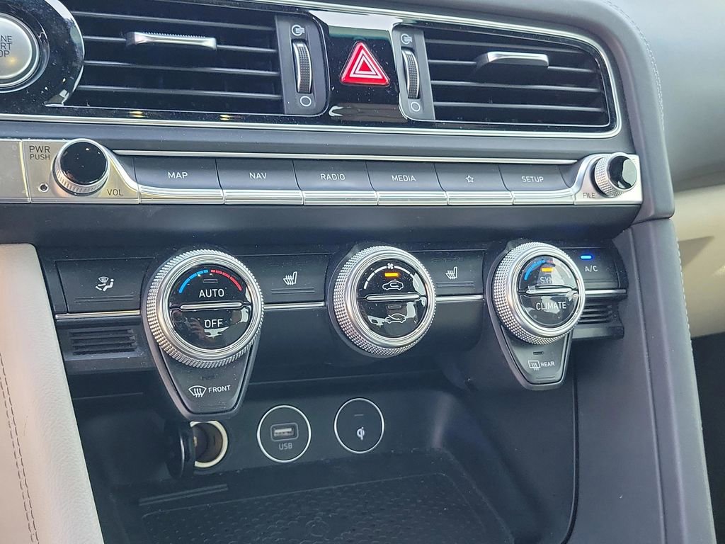 Used 2022 Genesis G70 2.0T w/ Prestige Package image 26