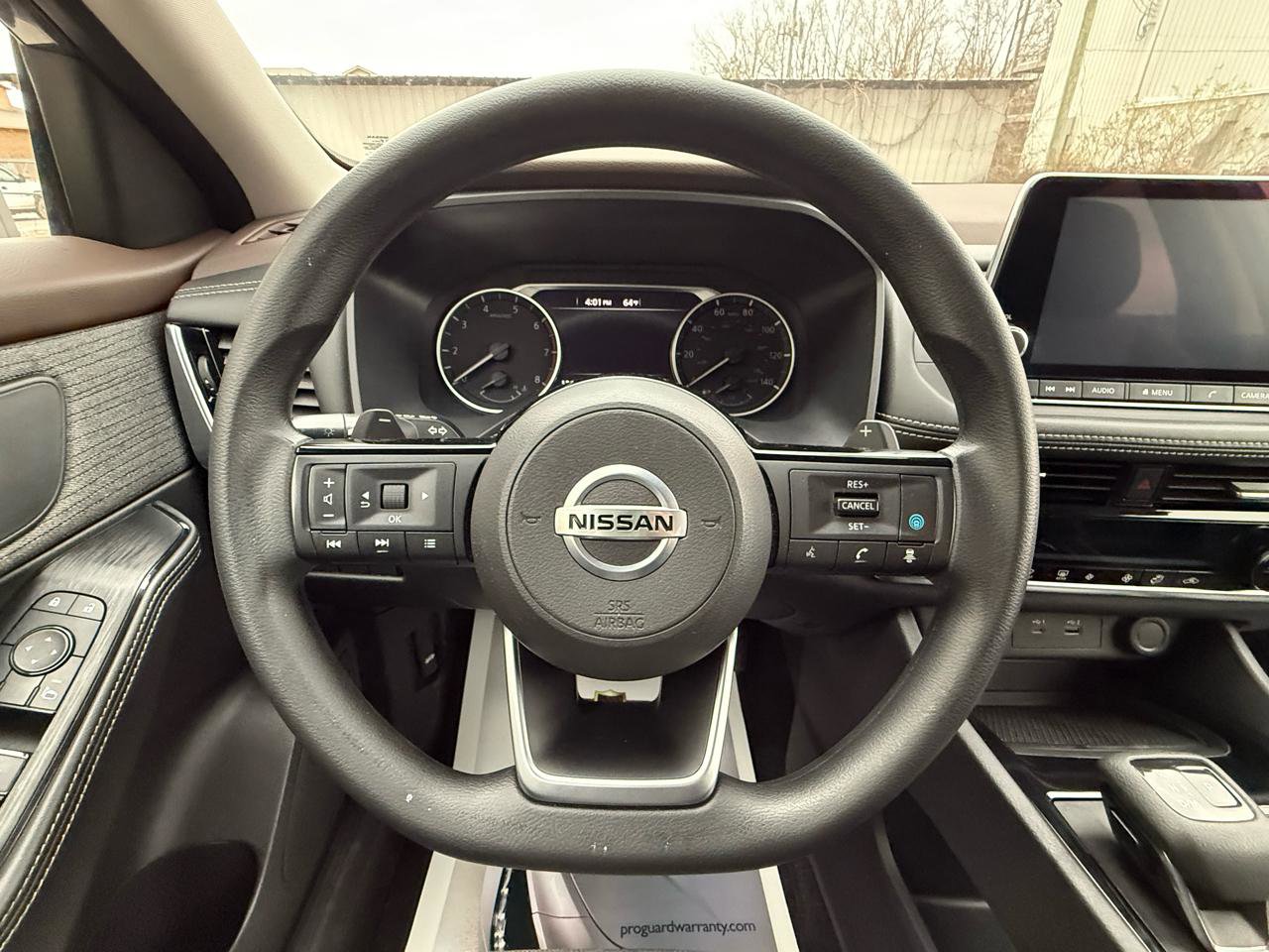 Used 2021 Nissan Rogue SV image 14