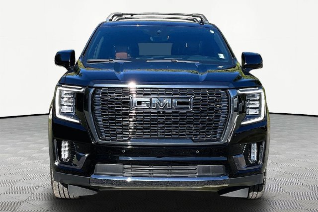 Used 2024 GMC Yukon Denali Ultimate AWD/4WD image 2
