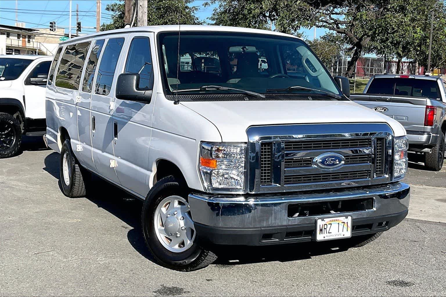 Used 2011 Ford E-350 and Econoline 350 XLT RWD image 21