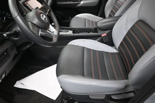 Used 2023 Nissan Kicks SR w/ SR Premium Package FWD image 15