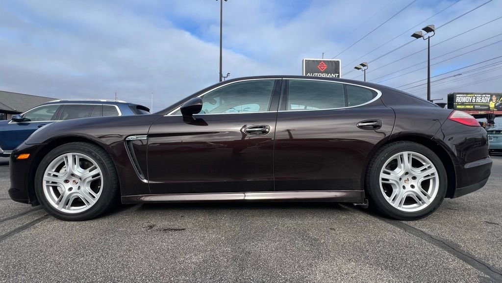 Used 2011 Porsche Panamera S image 3