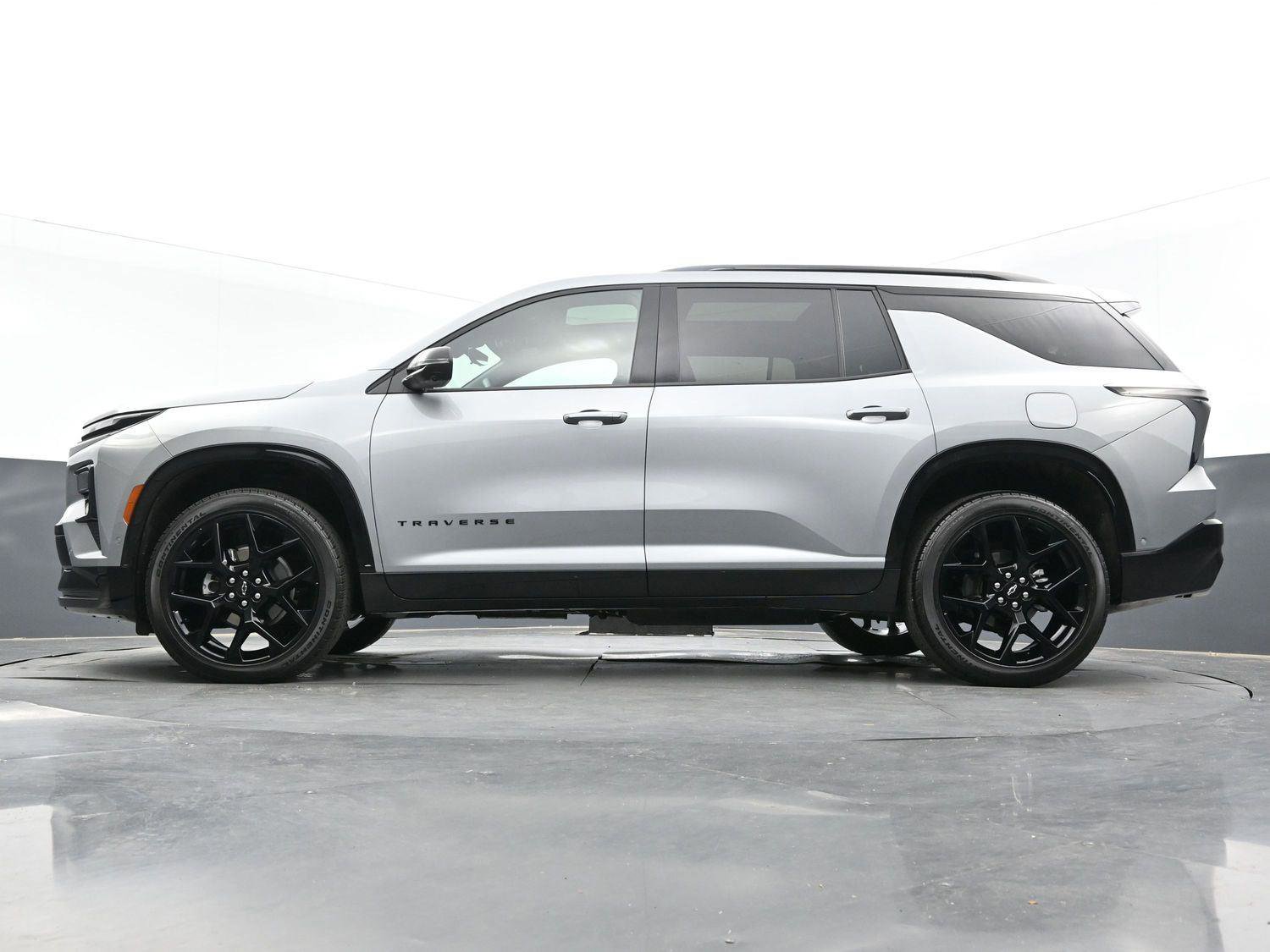 Used 2024 Chevrolet Traverse RS w/ LPO, Floor Liner Package AWD/4WD image 53