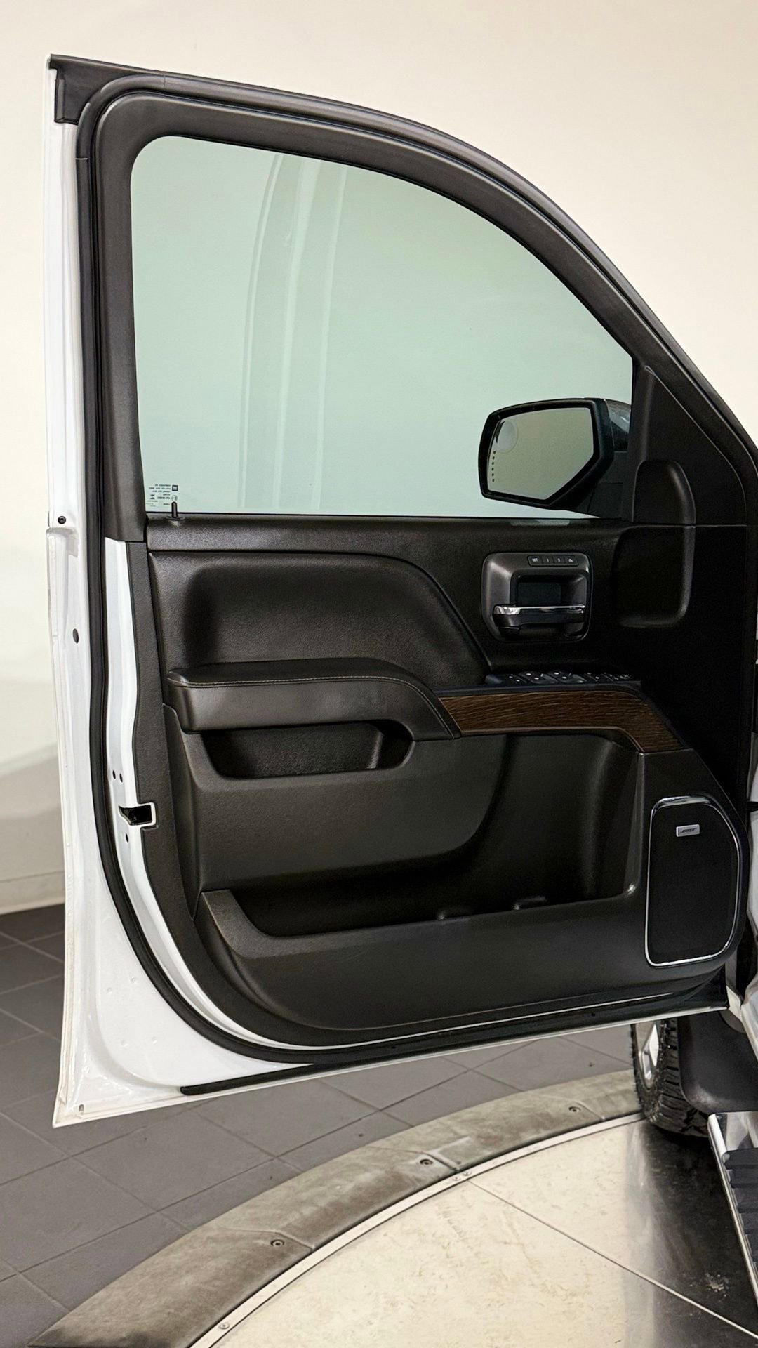 Used 2018 GMC Sierra 1500 Denali image 30