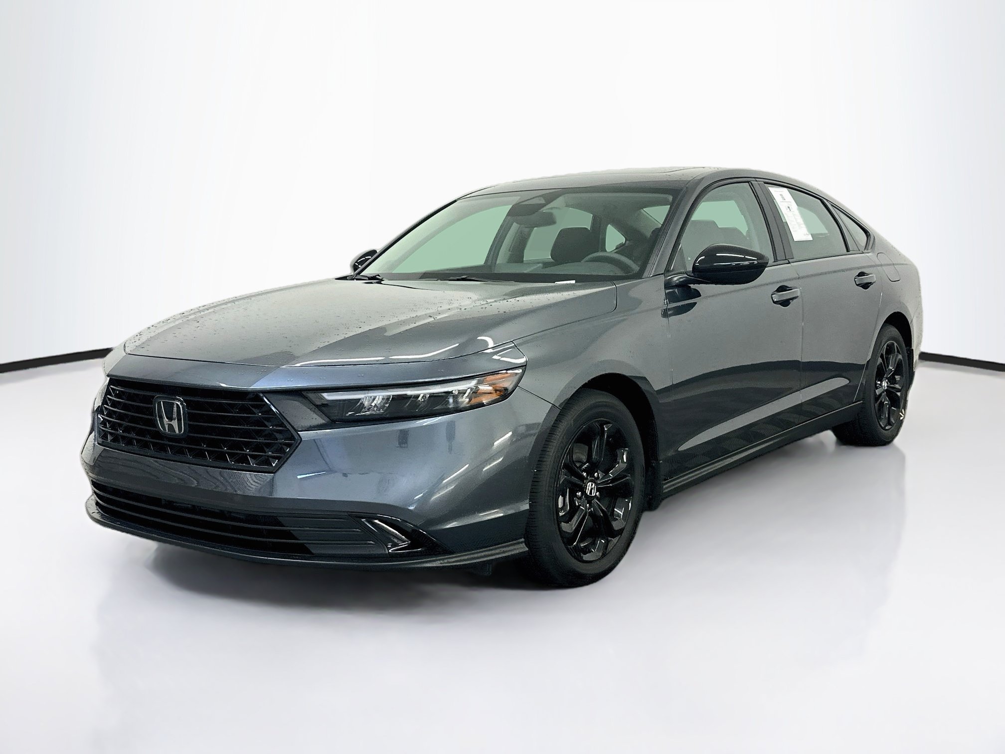 Used 2025 Honda Accord SE image 3