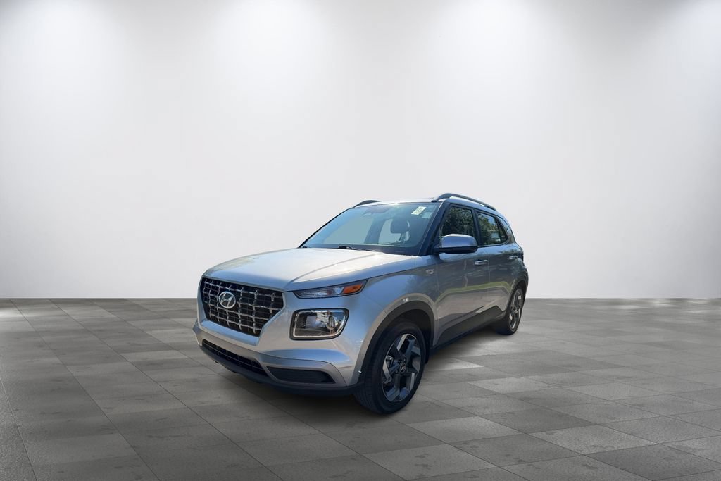 Used 2023 Hyundai Venue SEL FWD image 3