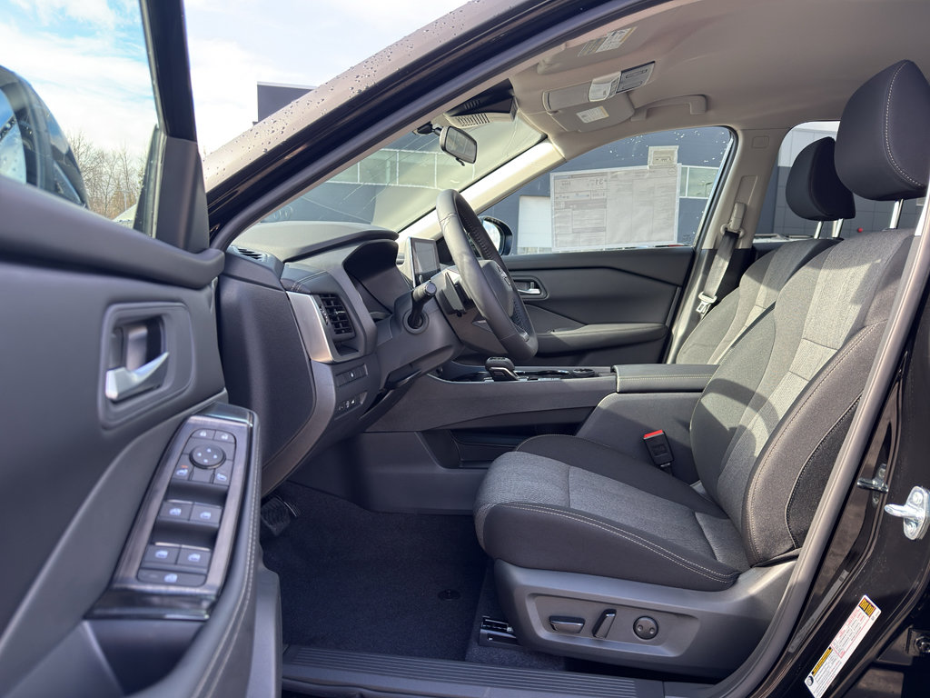 New 2026 Nissan Rogue SV image 11