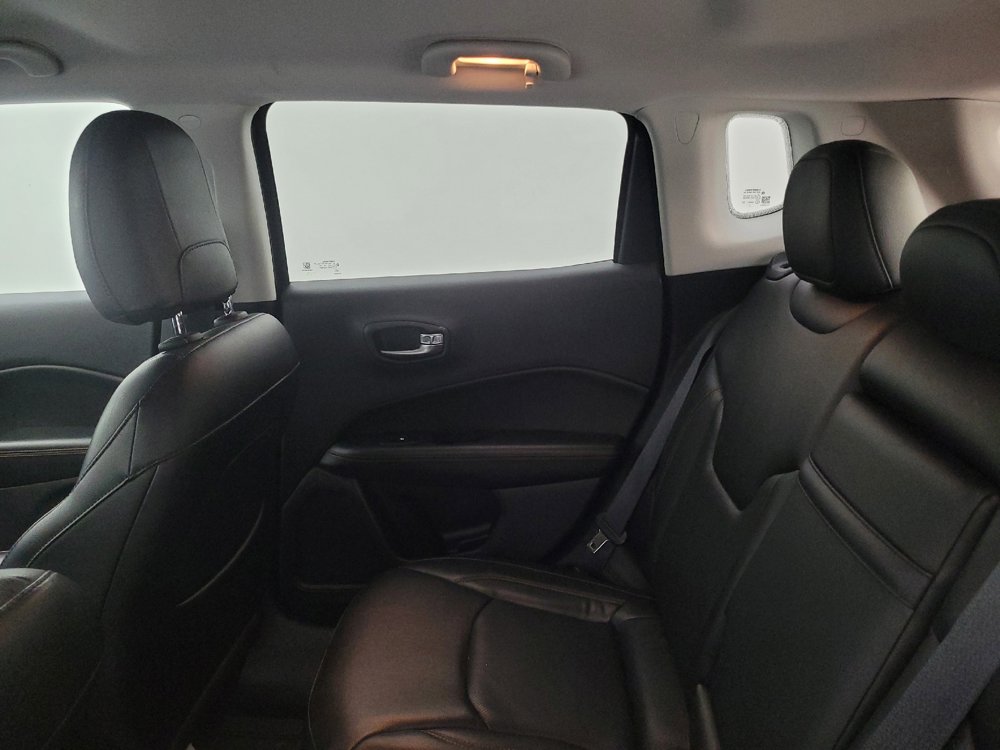 Used 2018 Jeep Compass Limited w/ Navigation Group image 18