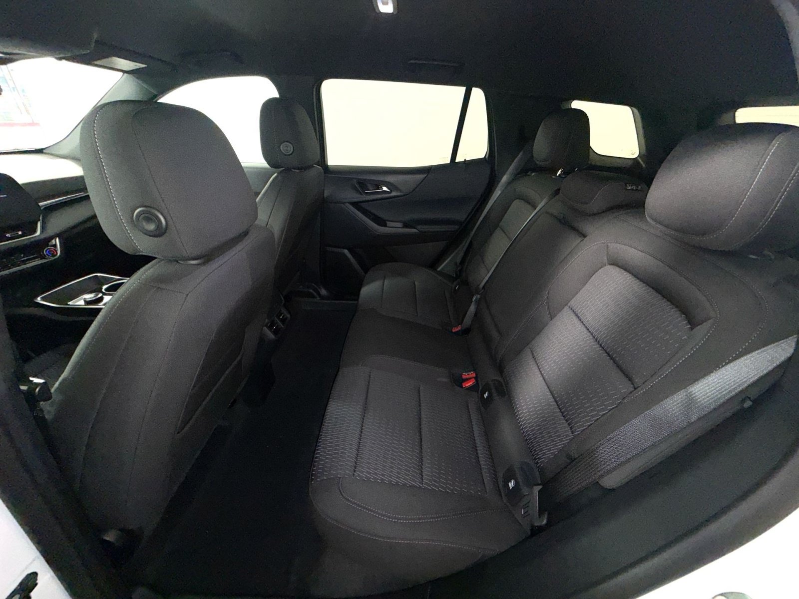 New 2027 Chevrolet Equinox LT FWD image 24