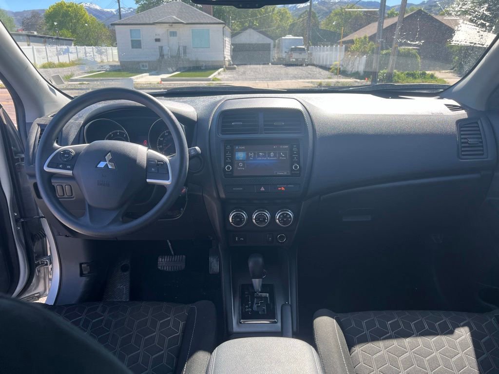Used 2024 Mitsubishi Outlander Sport ES AWD/4WD image 6